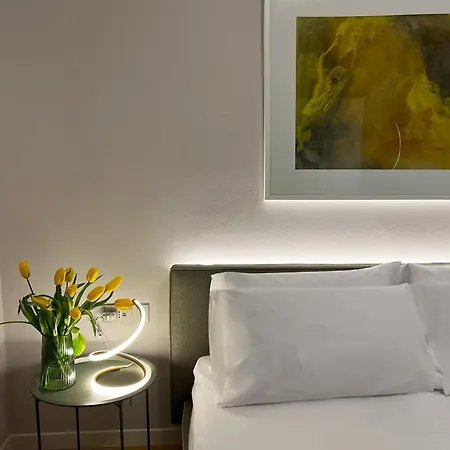 Luxury * Ιεσόλο